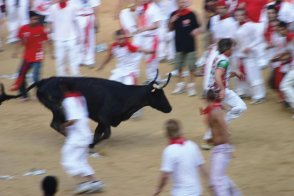 Města pod Pyrenejemi - Španělsko
